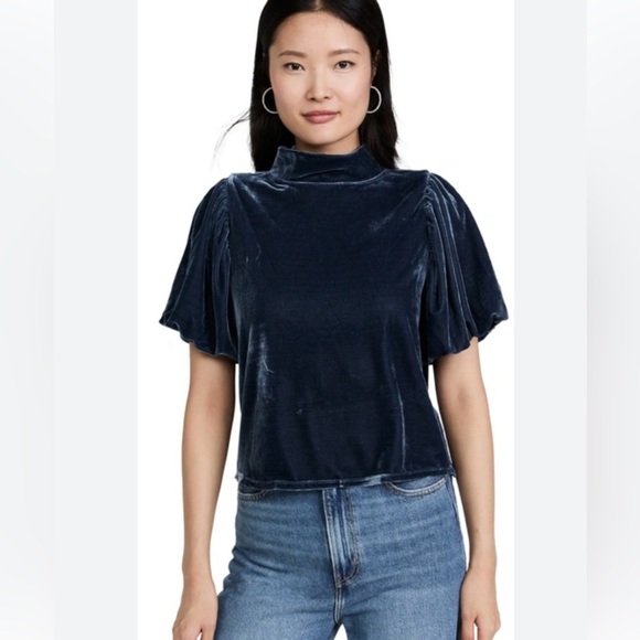 Free People Claudia Puff Velvet Top size Large - Picture 1 of 3